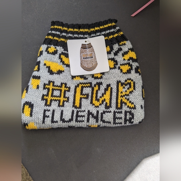 COPY - #Furfluencer dog sweater. - Picture 5 of 5